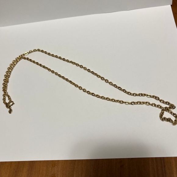 Vintage Avon Necklace - Picture 2 of 4